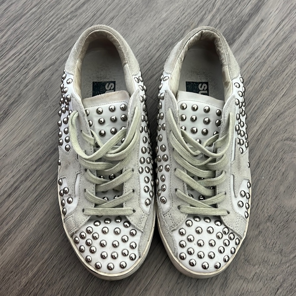 Golden goose